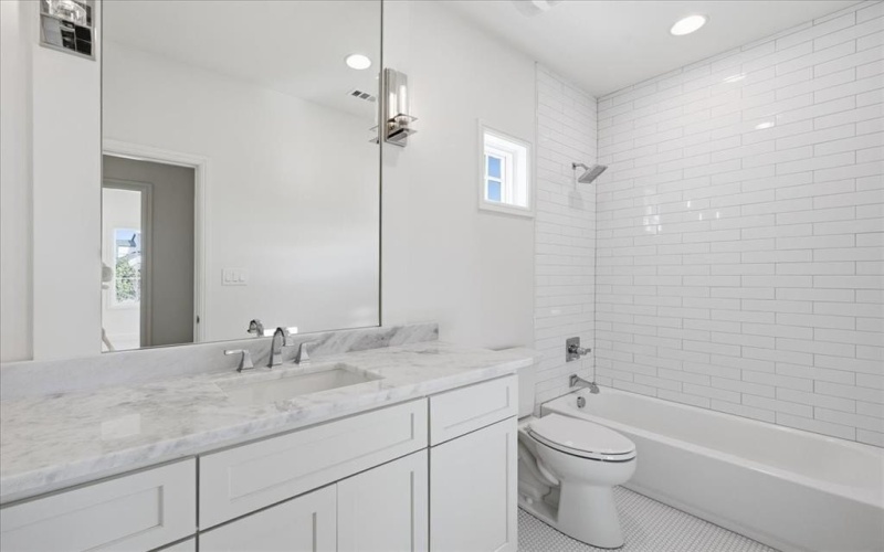 9609 Latour Lane, Fort Worth, TX 76126, 4 Habitaciones Habitaciones , ,5 BañosBaños,Residential,En Venta,9609 Latour Lane,0,21093400