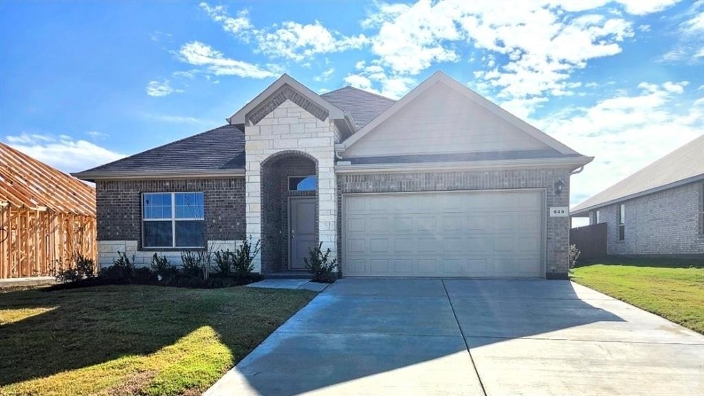 649 HARVEY Street, Grandview, TX 76050, 4 Habitaciones Habitaciones , ,2 BañosBaños,Residential,En Venta,649 HARVEY Street,0,21121079