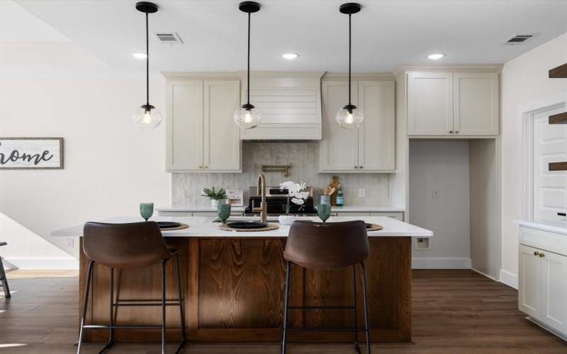 5048 Cottey Street, Fort Worth, TX 76105, 3 Bedrooms Bedrooms, ,2 BathroomsBathrooms,Residential,For Sale,5048 Cottey Street,0,21121451