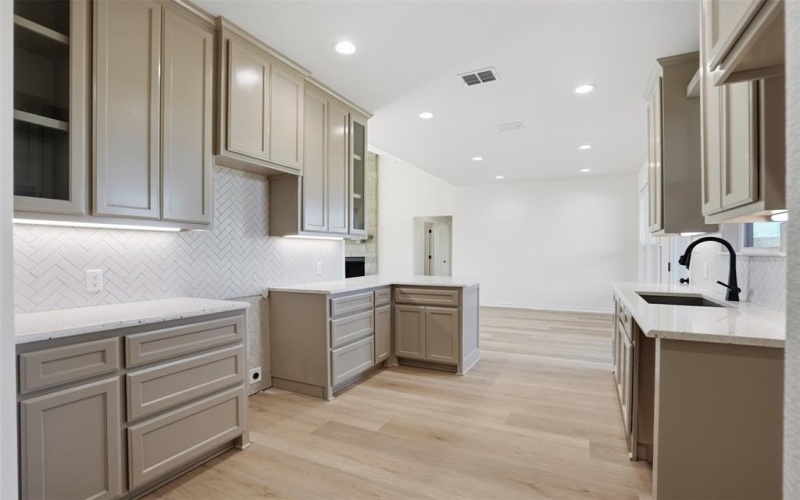 1865 Dobbs Valley Road, Mineral Wells, TX 76067, 4 Habitaciones Habitaciones , ,2 BañosBaños,Residential,En Venta,1865 Dobbs Valley Road,0,21121534