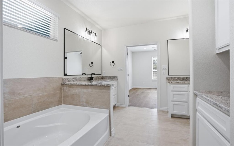 1865 Dobbs Valley Road, Mineral Wells, TX 76067, 4 Habitaciones Habitaciones , ,2 BañosBaños,Residential,En Venta,1865 Dobbs Valley Road,0,21121534