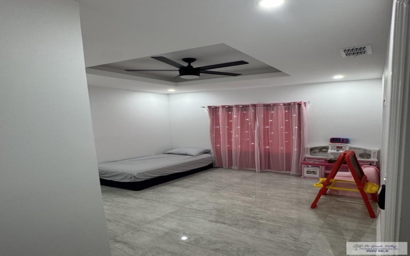 32645 MAYRA ST, LOS FRESNOS, TX 78566, 4 Habitaciones Habitaciones , ,3 BañosBaños,Residential,En Venta,32645 MAYRA ST,29763735