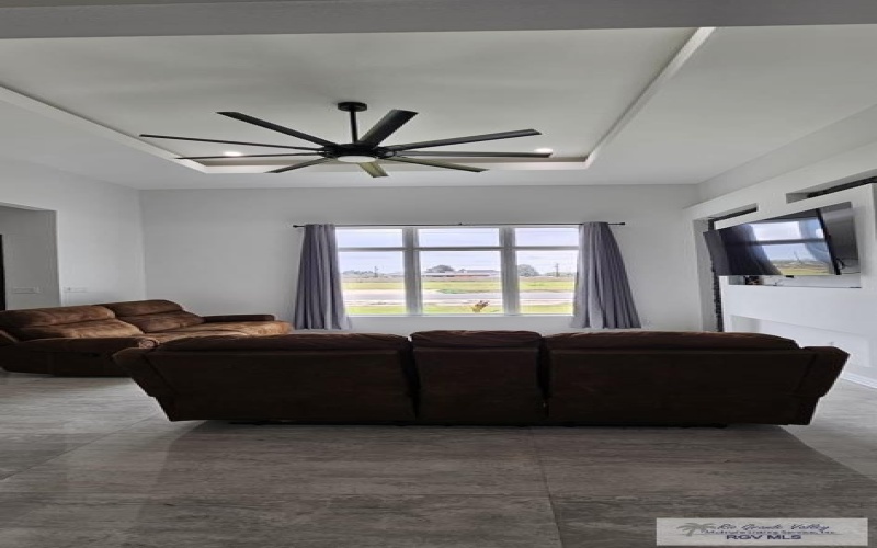 32645 MAYRA ST, LOS FRESNOS, TX 78566, 4 Habitaciones Habitaciones , ,3 BañosBaños,Residential,En Venta,32645 MAYRA ST,29763735