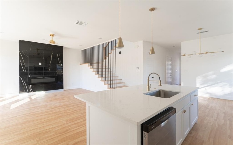 1321 Friendship Drive, Dallas, TX 75217, 3 Bedrooms Bedrooms, ,3 BathroomsBathrooms,Residential,For Sale,1321 Friendship Drive,0,21121567