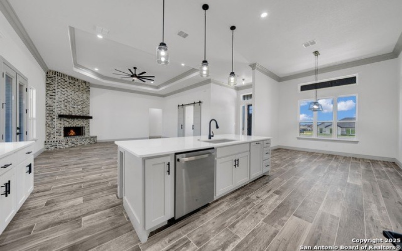 111 Sunset Dr, La Vernia, TX 78121, 5 Bedrooms Bedrooms, ,5 BathroomsBathrooms,Residential,For Sale,111 Sunset Dr,0,1925397