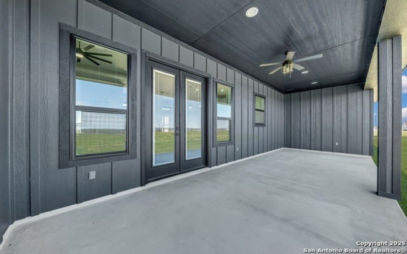 111 Sunset Dr, La Vernia, TX 78121, 5 Bedrooms Bedrooms, ,5 BathroomsBathrooms,Residential,For Sale,111 Sunset Dr,0,1925397