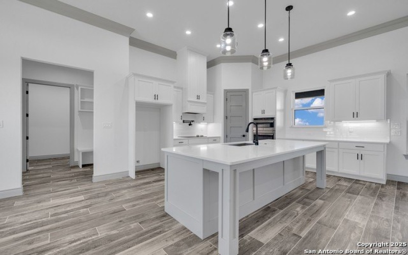 111 Sunset Dr, La Vernia, TX 78121, 5 Bedrooms Bedrooms, ,5 BathroomsBathrooms,Residential,For Sale,111 Sunset Dr,0,1925397