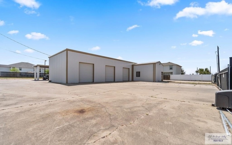 3202 E GRIMES RD #1, HARLINGEN, TX 78550, ,Commercial Sale,En Venta,3202 E GRIMES RD,29763915