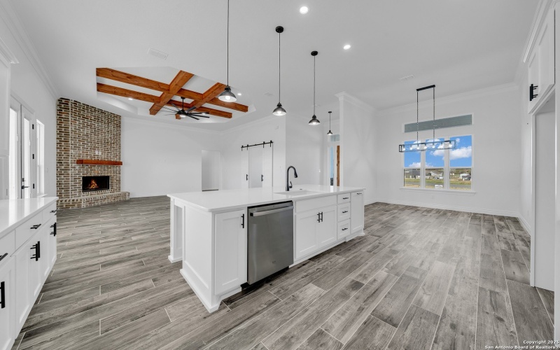 162 Estates Dr, La Vernia, TX 78121, 4 Bedrooms Bedrooms, ,5 BathroomsBathrooms,Residential,For Sale,162 Estates Dr,0,1925434