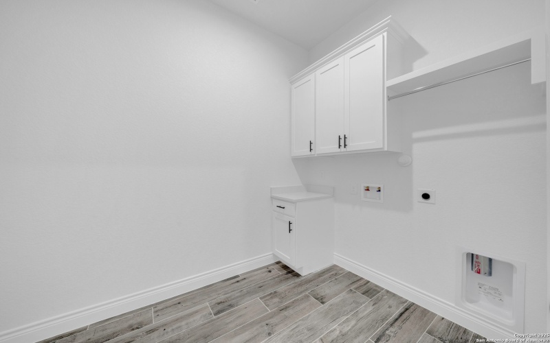 162 Estates Dr, La Vernia, TX 78121, 4 Bedrooms Bedrooms, ,5 BathroomsBathrooms,Residential,For Sale,162 Estates Dr,0,1925434