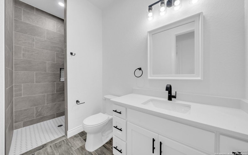 162 Estates Dr, La Vernia, TX 78121, 4 Bedrooms Bedrooms, ,5 BathroomsBathrooms,Residential,For Sale,162 Estates Dr,0,1925434