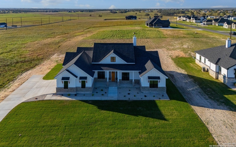 162 Estates Dr, La Vernia, TX 78121, 4 Bedrooms Bedrooms, ,5 BathroomsBathrooms,Residential,For Sale,162 Estates Dr,0,1925434