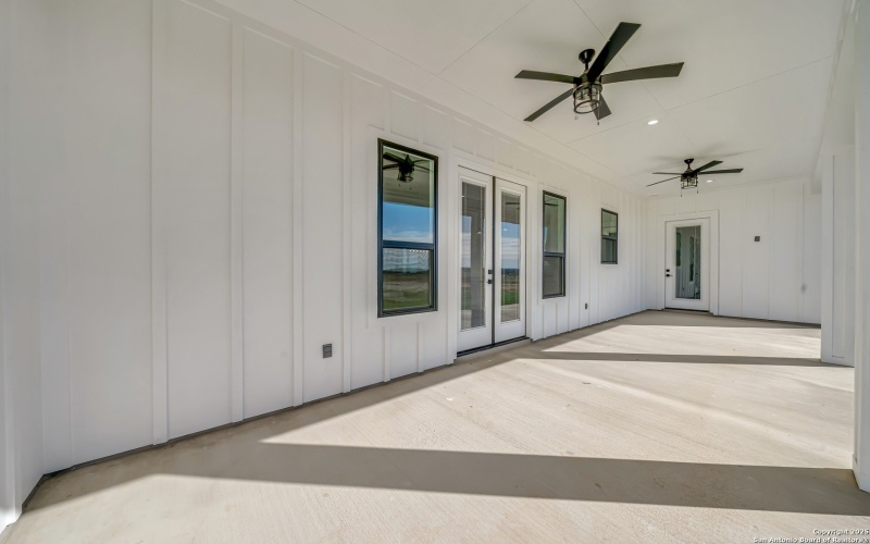 162 Estates Dr, La Vernia, TX 78121, 4 Bedrooms Bedrooms, ,5 BathroomsBathrooms,Residential,For Sale,162 Estates Dr,0,1925434