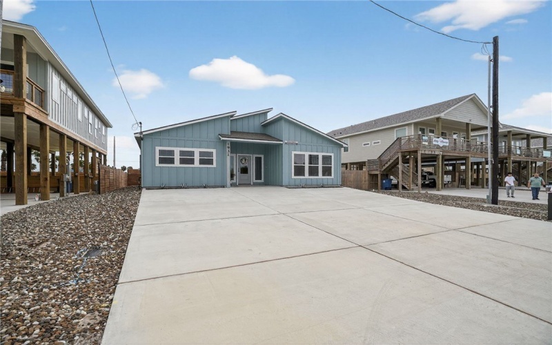 1931 Eskridge Road, Port Aransas, TX 78373, 4 Bedrooms Bedrooms, ,2 BathroomsBathrooms,Residential,For Sale,1931 Eskridge Road,0,468302