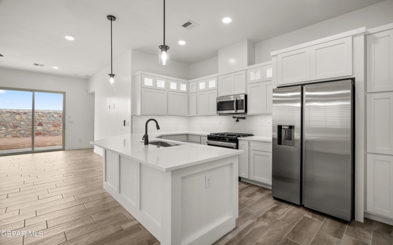 15232 Resolve Drive, El Paso, TX 79938, 3 Bedrooms Bedrooms, ,2 BathroomsBathrooms,Residential,For Sale,15232 Resolve Drive,0,934295