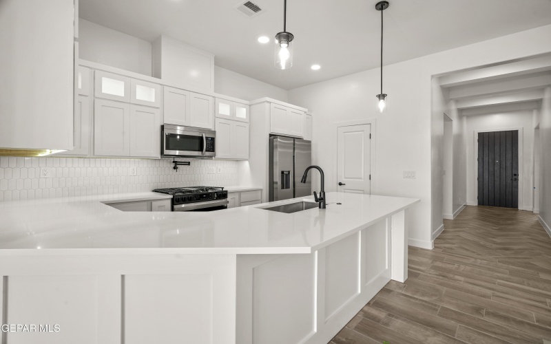 15232 Resolve Drive, El Paso, TX 79938, 3 Bedrooms Bedrooms, ,2 BathroomsBathrooms,Residential,For Sale,15232 Resolve Drive,0,934295