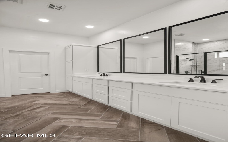 15232 Resolve Drive, El Paso, TX 79938, 3 Bedrooms Bedrooms, ,2 BathroomsBathrooms,Residential,For Sale,15232 Resolve Drive,0,934295