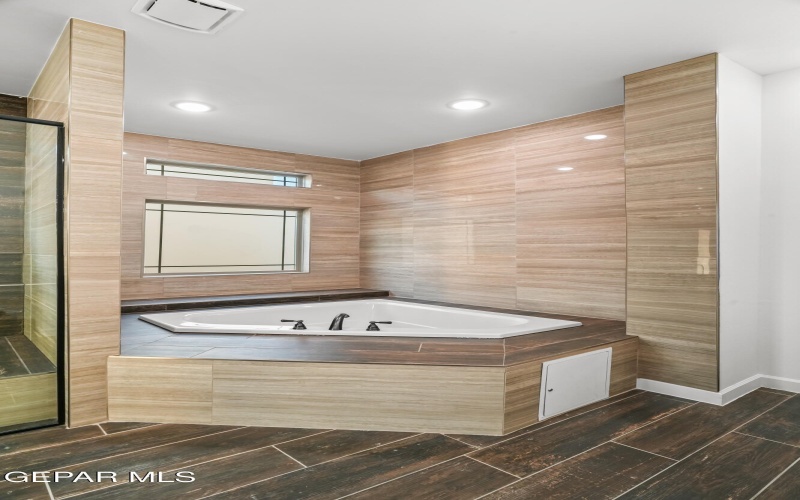 356 RIO DE JAZMIN Circle, El Paso, TX 79932, 4 Bedrooms Bedrooms, ,5 BathroomsBathrooms,Residential,For Sale,356 RIO DE JAZMIN Circle,0,934303