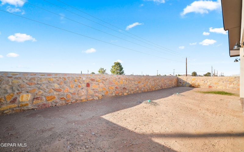 5953 RUIDOSO DOWNS Street, El Paso, TX 79932, 4 Bedrooms Bedrooms, ,2 BathroomsBathrooms,Residential,For Sale,5953 RUIDOSO DOWNS Street,0,934306