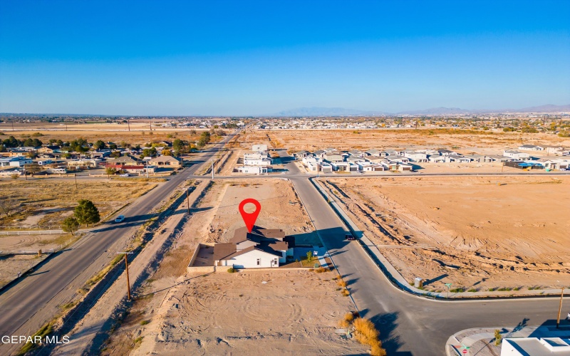 5953 RUIDOSO DOWNS Street, El Paso, TX 79932, 4 Bedrooms Bedrooms, ,2 BathroomsBathrooms,Residential,For Sale,5953 RUIDOSO DOWNS Street,0,934306