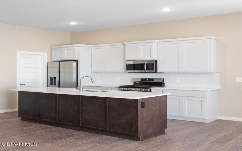 670 Davi's Greenwood Court, Vinton, TX 79821, 4 Habitaciones Habitaciones , ,3 BañosBaños,Residential,En Venta,670 Davi's Greenwood Court,0,934314