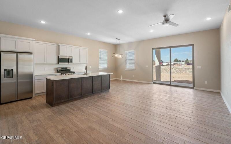 670 Davi's Greenwood Court, Vinton, TX 79821, 4 Habitaciones Habitaciones , ,3 BañosBaños,Residential,En Venta,670 Davi's Greenwood Court,0,934314