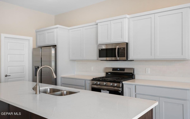 670 Davi's Greenwood Court, Vinton, TX 79821, 4 Habitaciones Habitaciones , ,3 BañosBaños,Residential,En Venta,670 Davi's Greenwood Court,0,934314