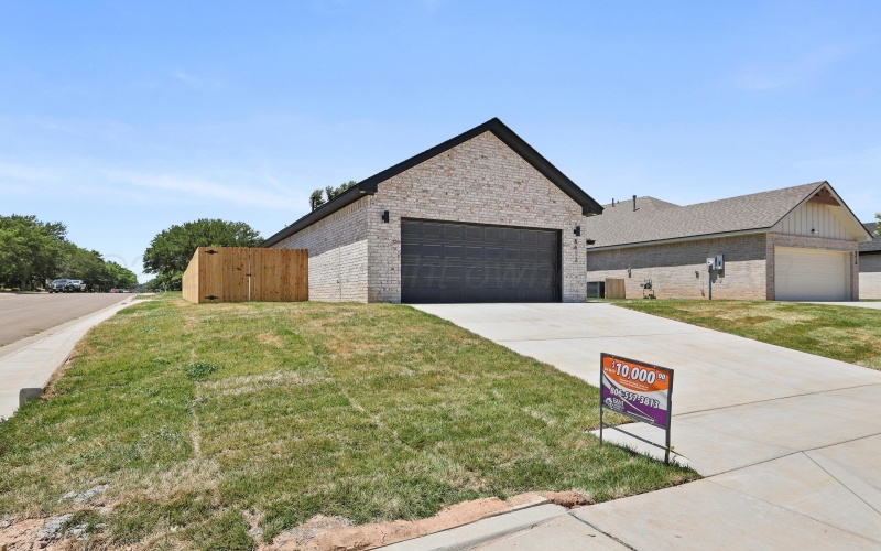 8412 Zayleigh Lane, Amarillo, TX 79110, 3 Bedrooms Bedrooms, ,2 BathroomsBathrooms,Residential,For Sale,8412 Zayleigh Lane,0,25-9808