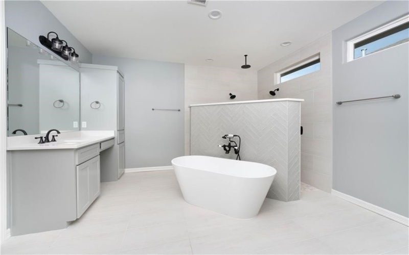 1437 Lois Chesney Street, Corpus Christi, TX 78415, 4 Bedrooms Bedrooms, ,3 BathroomsBathrooms,Residential,For Sale,1437 Lois Chesney Street,0,468347