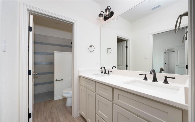 1437 Lois Chesney Street, Corpus Christi, TX 78415, 4 Bedrooms Bedrooms, ,3 BathroomsBathrooms,Residential,For Sale,1437 Lois Chesney Street,0,468347