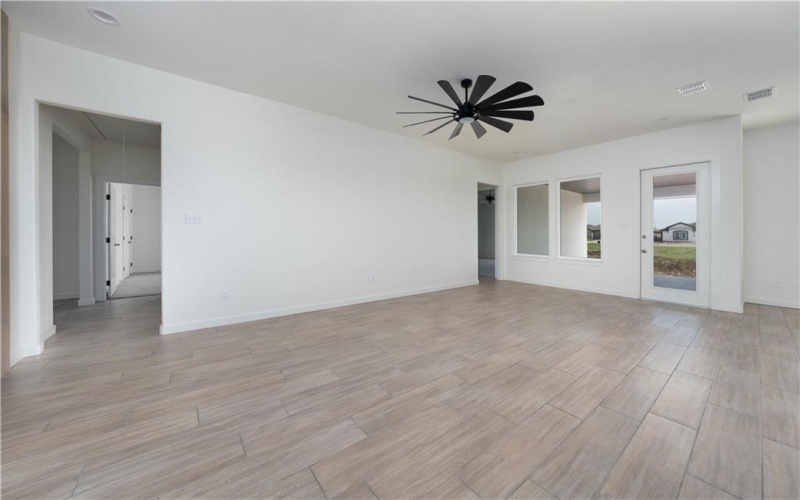 1437 Lois Chesney Street, Corpus Christi, TX 78415, 4 Bedrooms Bedrooms, ,3 BathroomsBathrooms,Residential,For Sale,1437 Lois Chesney Street,0,468347