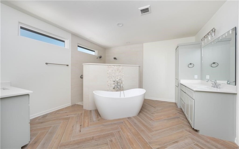 1402 Lois Chesney Street, Corpus Christi, TX 78415, 3 Bedrooms Bedrooms, ,3 BathroomsBathrooms,Residential,For Sale,1402 Lois Chesney Street,0,468349