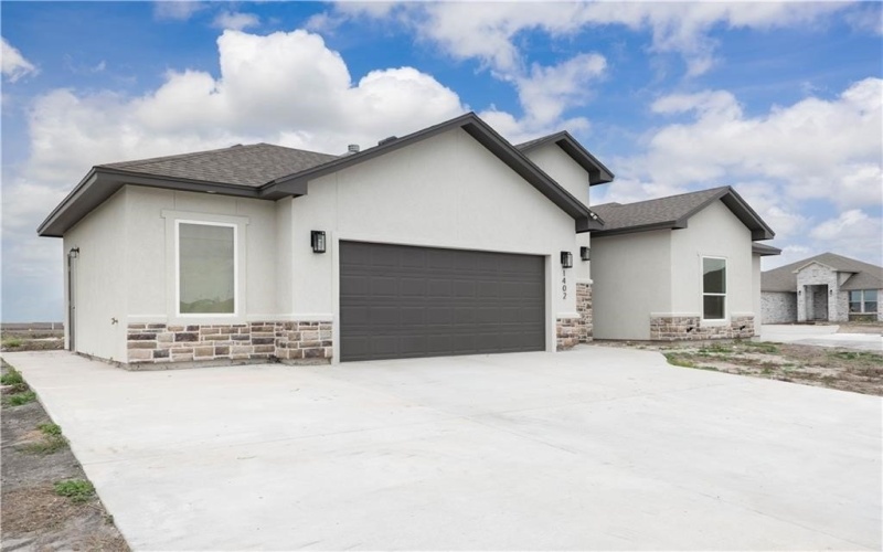 1402 Lois Chesney Street, Corpus Christi, TX 78415, 3 Bedrooms Bedrooms, ,3 BathroomsBathrooms,Residential,For Sale,1402 Lois Chesney Street,0,468349