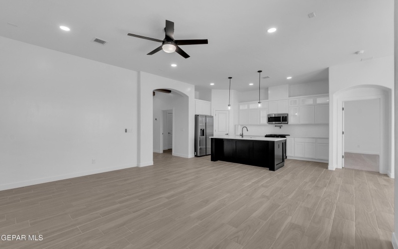 15148 Destination, El Paso, TX 79938, 3 Habitaciones Habitaciones , ,2 BañosBaños,Residential,En Venta,15148 Destination,0,934351