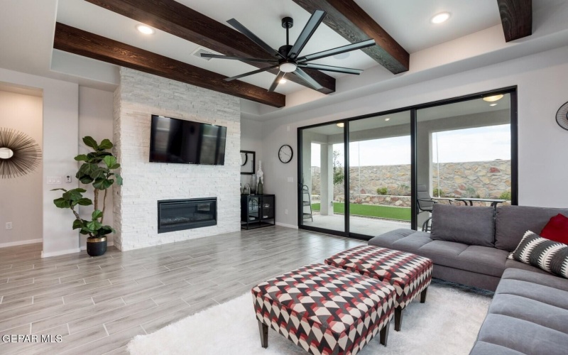 725 Paseo Clasico Street, El Paso, TX 79928, 4 Habitaciones Habitaciones , ,2 BañosBaños,Residential,En Venta,725 Paseo Clasico Street,0,934368