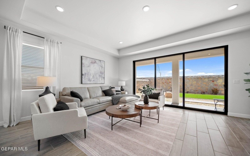 13964 Summer Valley Avenue, El Paso, TX 79928, 4 Bedrooms Bedrooms, ,2 BathroomsBathrooms,Residential,For Sale,13964 Summer Valley Avenue,0,934372