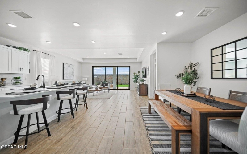 13964 Summer Valley Avenue, El Paso, TX 79928, 4 Bedrooms Bedrooms, ,2 BathroomsBathrooms,Residential,For Sale,13964 Summer Valley Avenue,0,934372