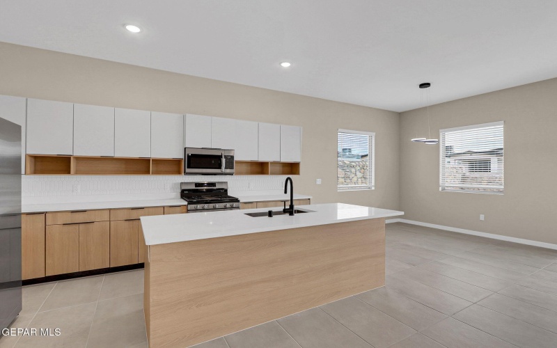 8412 Fish Place, Vinton, TX 79821, 3 Bedrooms Bedrooms, ,2 BathroomsBathrooms,Residential,For Sale,8412 Fish Place,0,934378