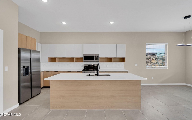 8412 Fish Place, Vinton, TX 79821, 3 Bedrooms Bedrooms, ,2 BathroomsBathrooms,Residential,For Sale,8412 Fish Place,0,934378