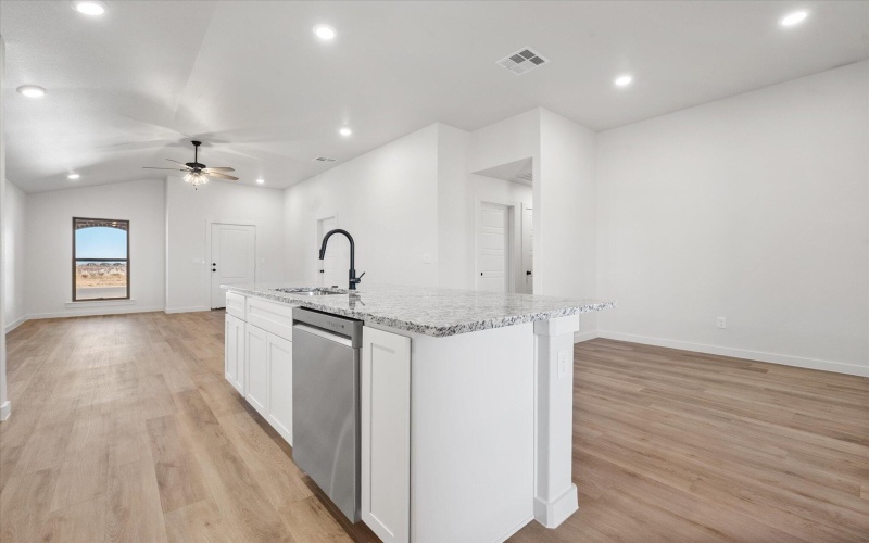 1309 N Chicago Avenue, Lubbock, TX 79416, 3 Habitaciones Habitaciones , ,2 BañosBaños,Residential,En Venta,1309 N Chicago Avenue,0,202563542