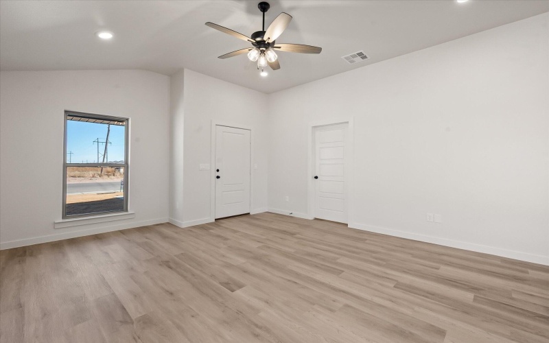 1301 N Chicago Avenue, Lubbock, TX 79416, 3 Bedrooms Bedrooms, ,2 BathroomsBathrooms,Residential,For Sale,1301 N Chicago Avenue,0,202563543