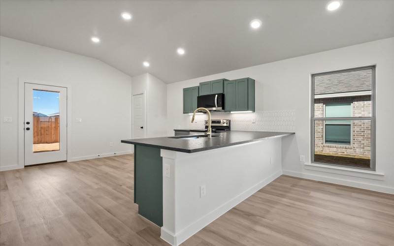 1301 N Chicago Avenue, Lubbock, TX 79416, 3 Bedrooms Bedrooms, ,2 BathroomsBathrooms,Residential,For Sale,1301 N Chicago Avenue,0,202563543