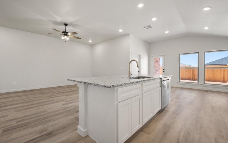 1307 N Chicago Avenue, Lubbock, TX 79416, 3 Habitaciones Habitaciones , ,2 BañosBaños,Residential,En Venta,1307 N Chicago Avenue,0,202563544