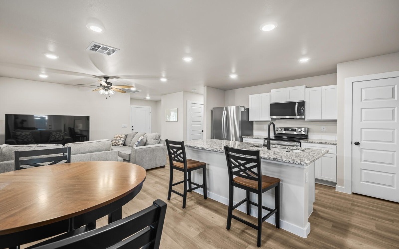 14506 Paris Avenue, Lubbock, TX 79423, 3 Habitaciones Habitaciones , ,2 BañosBaños,Residential,En Venta,14506 Paris Avenue,0,202563553