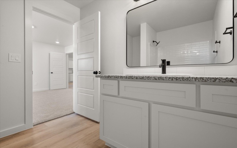 7210 8th Street, Lubbock, TX 79416, 3 Habitaciones Habitaciones , ,2 BañosBaños,Residential,En Venta,7210 8th Street,0,202563560