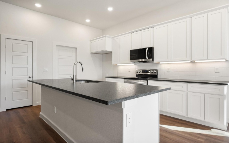 7215 7th Street, Lubbock, TX 79416, 3 Habitaciones Habitaciones , ,2 BañosBaños,Residential,En Venta,7215 7th Street,0,202563561