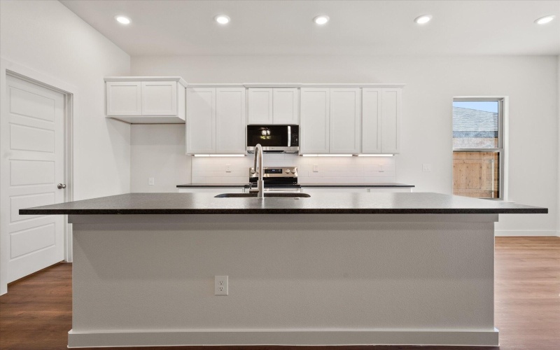 7215 7th Street, Lubbock, TX 79416, 3 Habitaciones Habitaciones , ,2 BañosBaños,Residential,En Venta,7215 7th Street,0,202563561