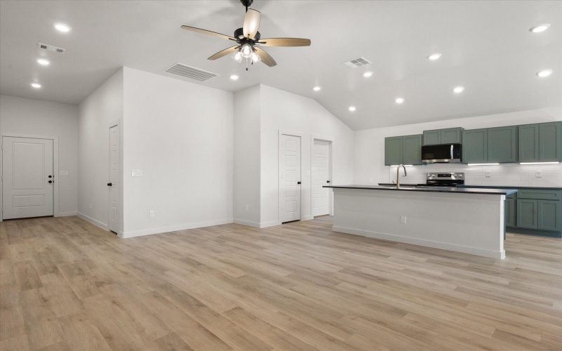 7211 7th Street, Lubbock, TX 79416, 3 Habitaciones Habitaciones , ,2 BañosBaños,Residential,En Venta,7211 7th Street,0,202563562