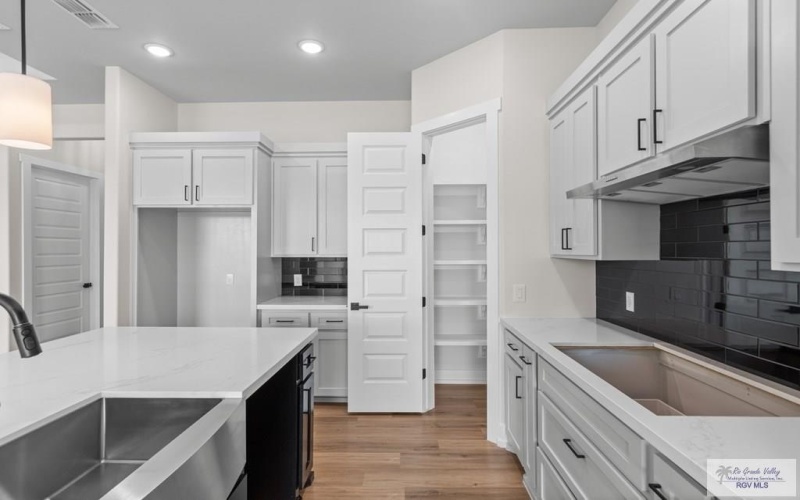 2906 GOLDEN BEAR DR., HARLINGEN, TX 78550, 4 Bedrooms Bedrooms, ,2 BathroomsBathrooms,Residential,For Sale,2906 GOLDEN BEAR DR.,0,29770286