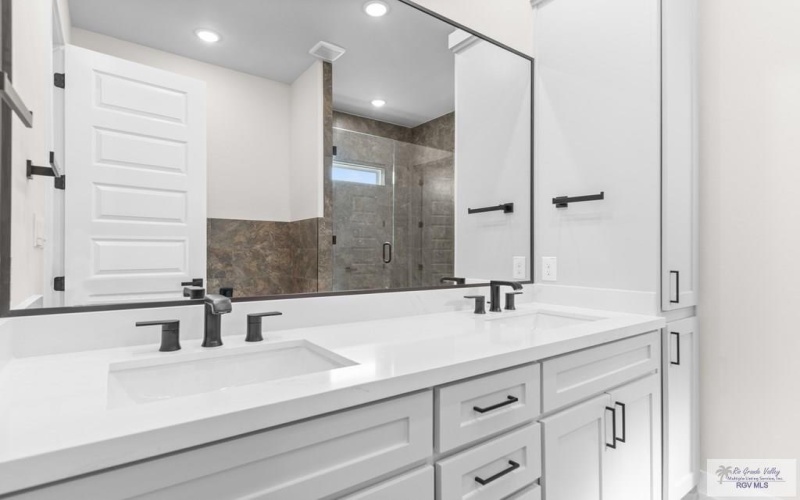 2906 GOLDEN BEAR DR., HARLINGEN, TX 78550, 4 Bedrooms Bedrooms, ,2 BathroomsBathrooms,Residential,For Sale,2906 GOLDEN BEAR DR.,0,29770286